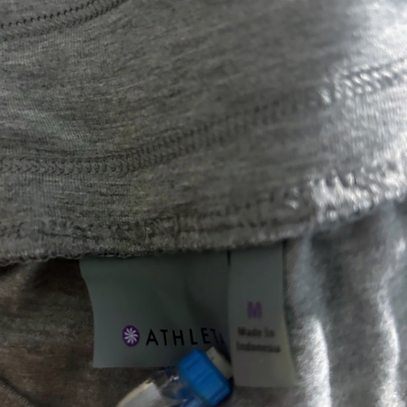 Athleta Wide Leg Gray Ultra Soft Lounging Pants. Size M - Picture 7 of 9